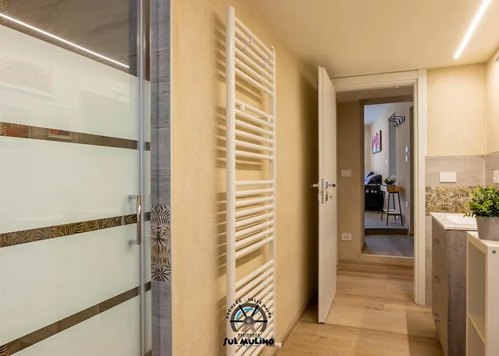 Residenza Sul Mulino * ドロネーロ